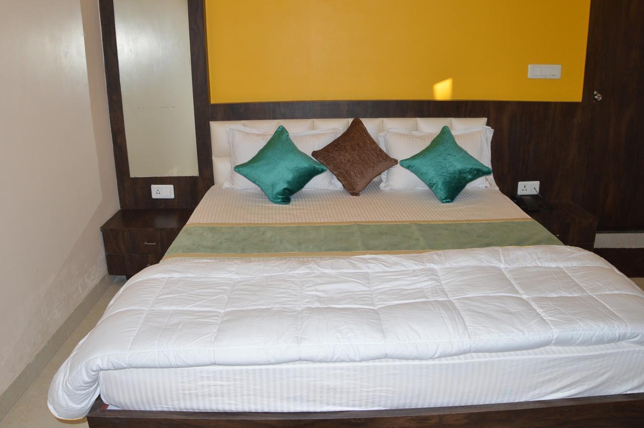 Hotel Ab Palace Jamshedpur Esterno foto